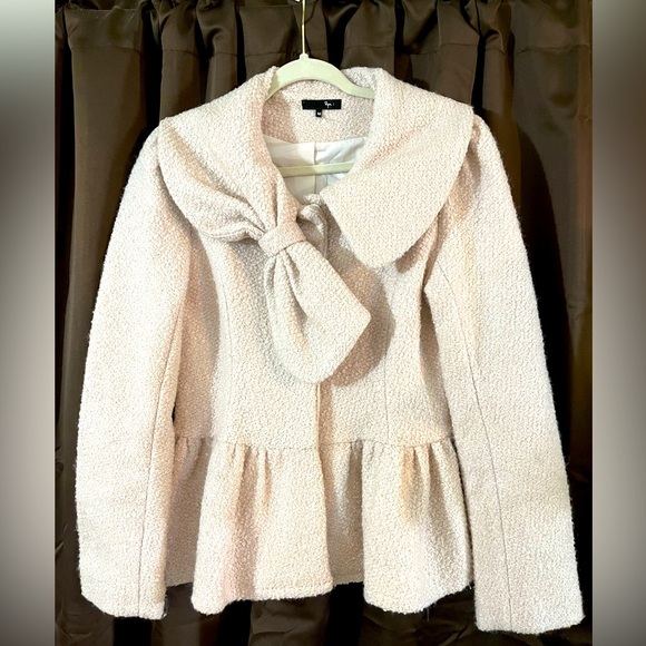 Ladies Ryu Boucle wool blend coat Anthropologie, Size M, Beige,nice snap front - Picture 1 of 5